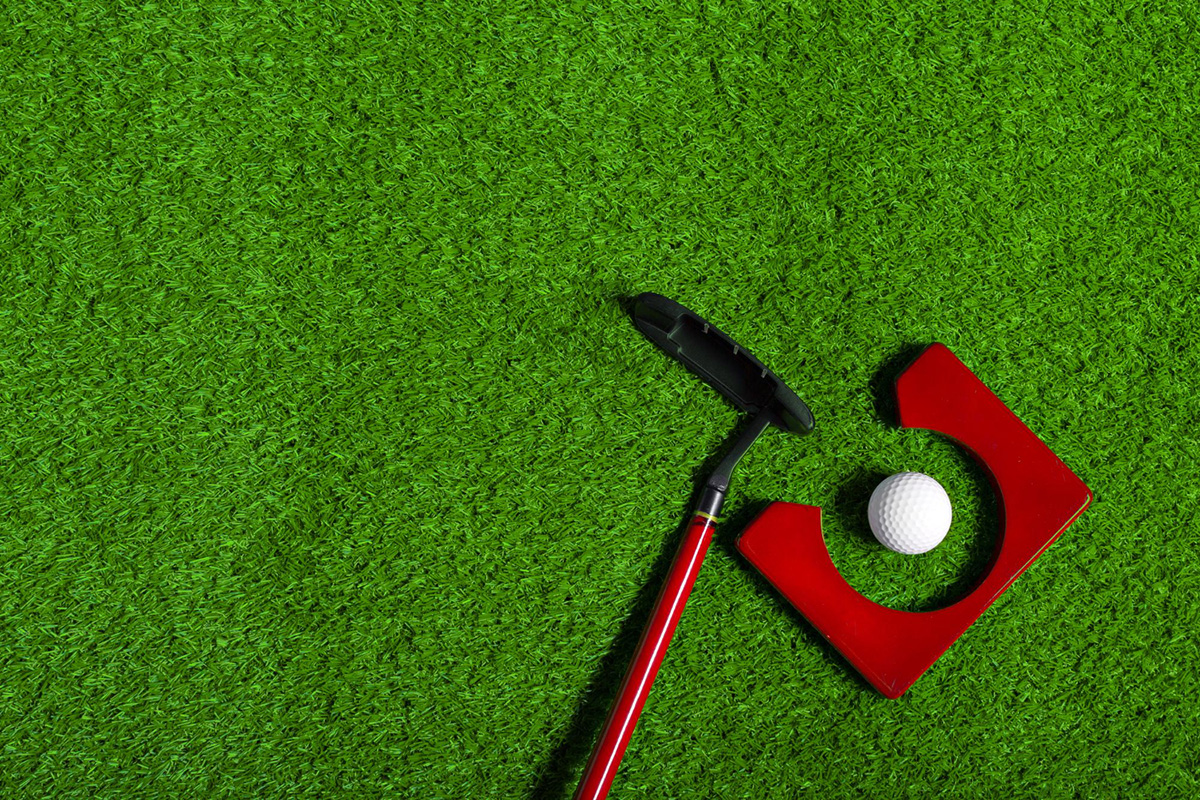 Everything You Need to Know About Chipping Green Turf