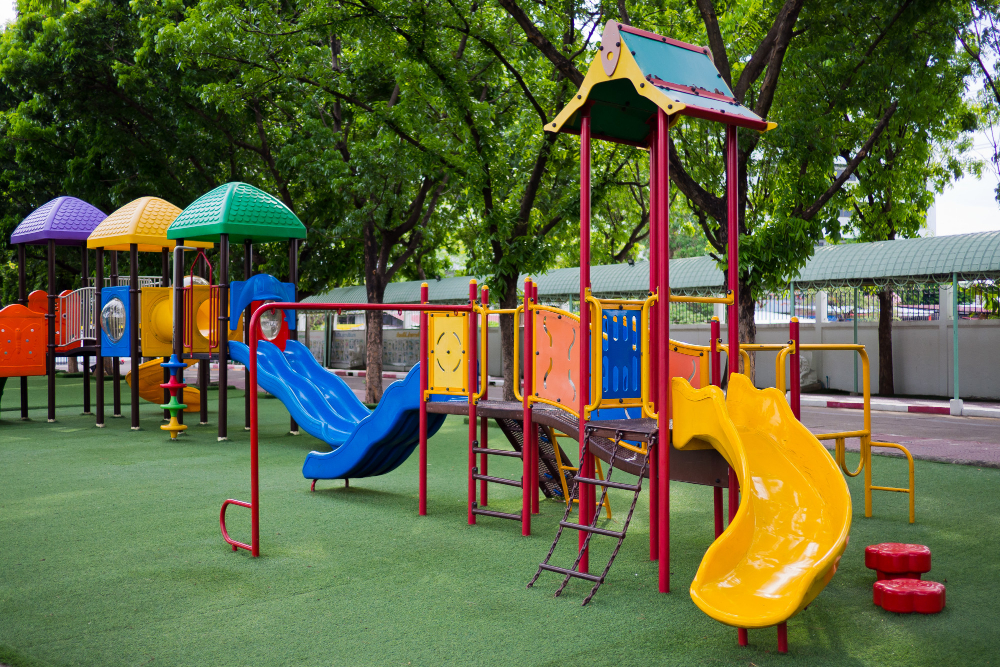 Transform Your Florida Playground with Durable Turf